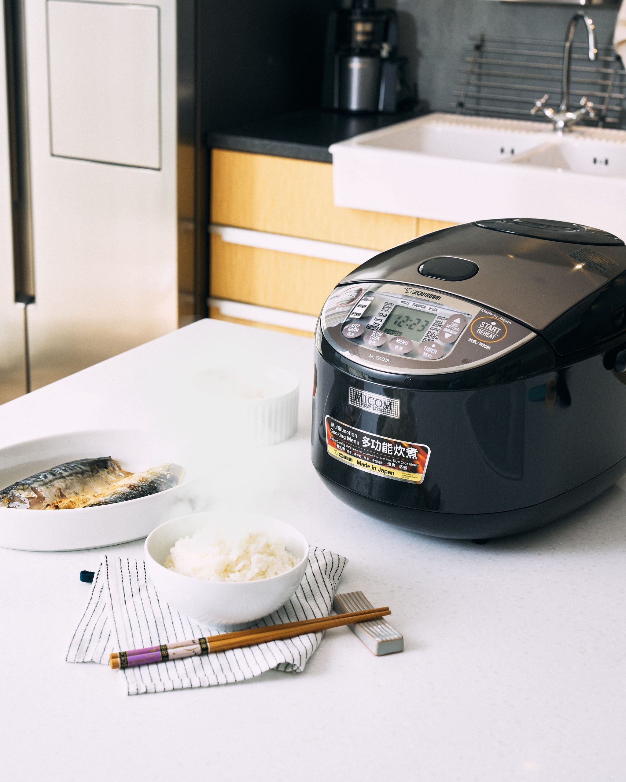 Zojirushi NL-GAQ Micom Rice Cooker AU Model - MINIMARU